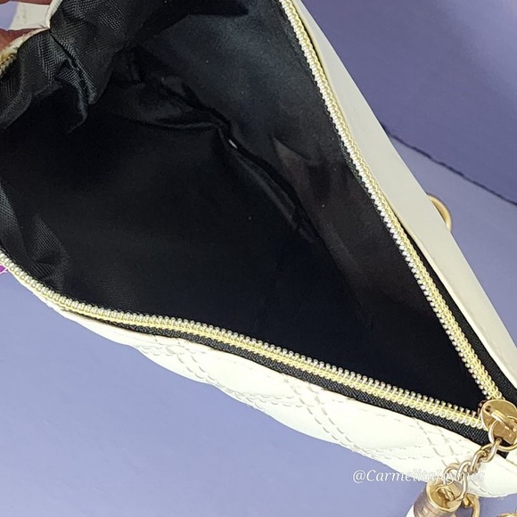 White And Gold Quilted Diamond Pattern Gold Tassel Clutch And Crossbody Purse ๐ - Picture 9 of 9